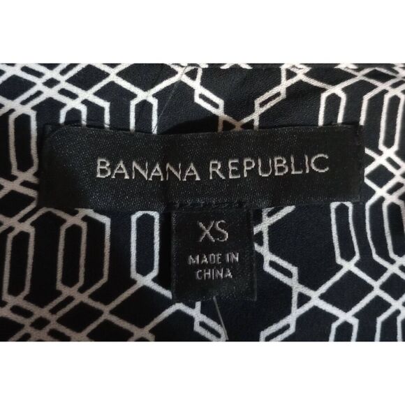 Banana Republic Shirt Ladies Extra Small Black White 3/4 Sleeve READ MEASUREMENT - Picture 7 of 9